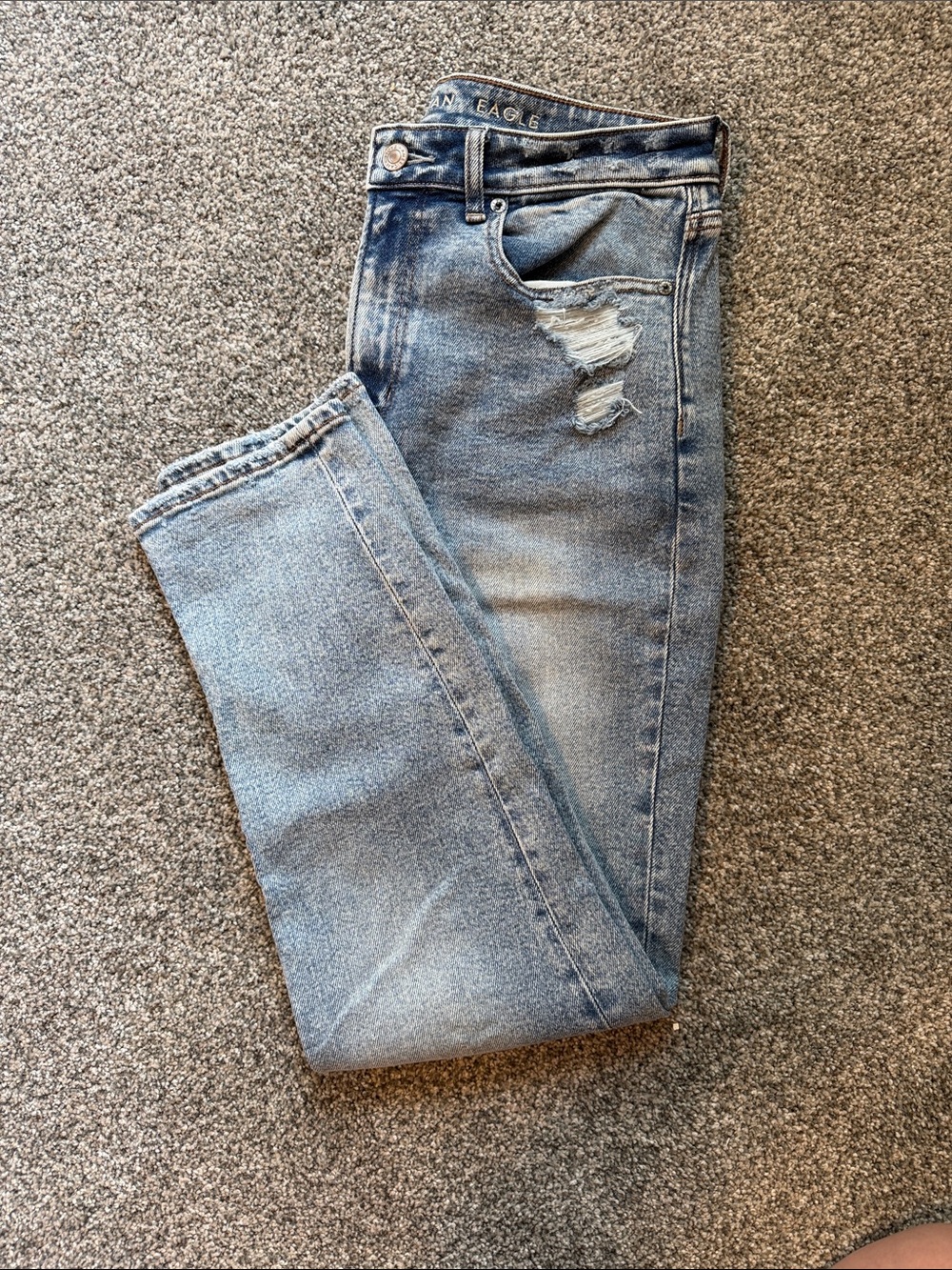 American Eagle Outfitters Light Blue Distressed Mom Jeans